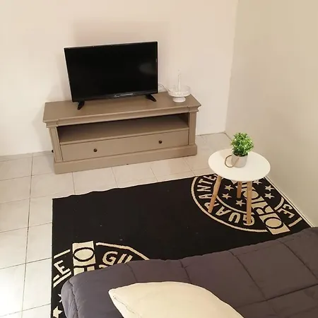 Gare Sur Place Lägenhet *