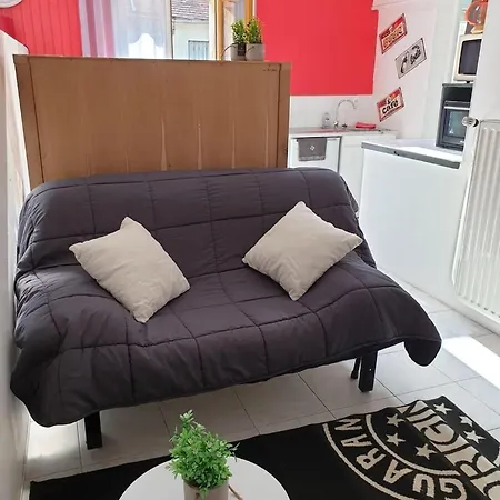 Gare Et Commerces Sur Place Apartment *